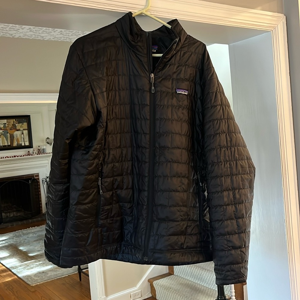 Patagonia nano puff jacket. Large. Black.